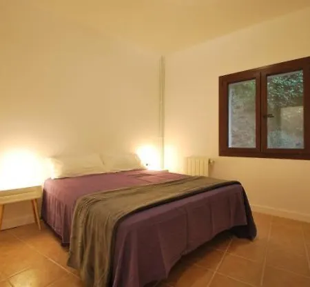 Sleeps 8 With Pool 别墅